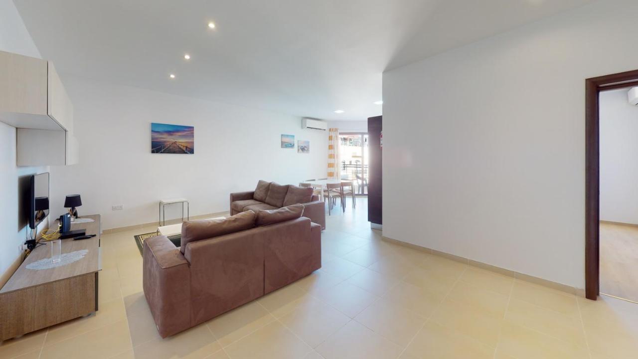Spacious 2 Bedroom Apartment In سليمة المظهر الخارجي الصورة